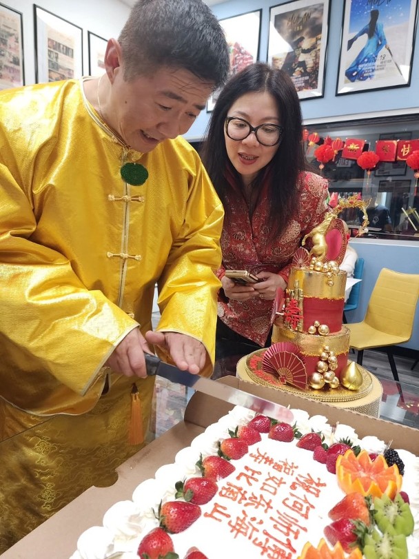 65歲性感女神符鈺晶移居美國近照曝光　曾遭前夫背叛、離婚後重啟人生